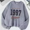 2025 Nova Moletom de Manga Longa com Estampa de Letras Estilo Coreano para Mulheres no Outono e Inverno Estilo Solto Preguiçoso Versátil Estudante Top de Veludo