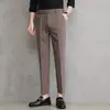 Pantalones de Traje de Seda Helada para Hombre, Pantalones Cortos Finos, Nuevos de Verano 2026, Corte Slim, Versátiles, Pierna Recta, Caída, Pantalones Casuales