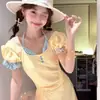 Traje de baño de una pieza estilo nuevo 2026 para mujer, Mangas abullonadas amarillas, Adelgazante y lindo, Estilo juvenil, Mangas cortas, Conservador