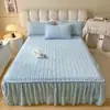 Saia de Cama de Veludo de Leite Peça Única Acolchoada Espessada Cor Sólida Antiestática Colcha Outono e Inverno Saia de Cama de Veludo de Leite Conjunto de Três Peças Atacado