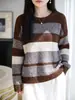Nuevo top de rayas para mujer, suéter adelgazante para otoño, tejido de punto versátil a rayas verticales, favorecedor de la figura y elegante capa base