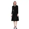 Moda de Primavera Vestido Gris de Manga Larga con Cuello en V de Gama Alta para Mujer Corte Ajustado Simple de Longitud Media Falda de Paraguas Simple Ol