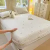 2026 Nuevo 10A Algodón Puff Crema Funda Nórdica Individual Ropa de Cama Pieza Única