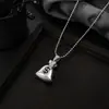 Collar con Forma de Cruz para Hombre, Diseño de Llama Negra, Elegante y Único, Estilo Hip-Hop, Lujo Ligero, Sensación de Alta Gama, Collar para Mujer