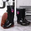 Botas de chuva de cano médio-alto para homens, botas de chuva camufladas quentes e impermeáveis, botas de chuva de segurança antiderrapantes para canteiro de obras, botas de chuva curtas, sapatos de borracha
