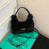 Bolsa de Pelúcia Elegante e Macia para Mulheres 2025 Outono e Inverno Nova Bolsa de Mão de Pelúcia Versátil para o Dia a Dia Bolsa Transversal