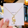 Moderna Cadena para Clavícula con Colgante de Estrella y Luna con Borlas, Diseño de Nicho, Acero de Titanio, Accesorio Versátil de Lujo Ligero para Mujer