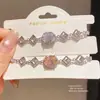 Pulsera de Brazalete con Colgante Ovalado de Circonita Super Brillante Pulsera de Temperamento de Lujo Ligero Gama Alta Diseño de Moda de Nicho Joyería de Mano para Mujeres