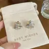 Nuevos Pendientes de Botón Flor 3D Coloridos de Cristal Dopamina Exquisitos de Lujo Ligero Versátiles de Alta Gama Pendientes Juveniles Joyería para Orejas