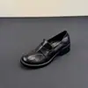 2026 Novos Mocassins Britânicos de Bico Redondo para Mulheres, Fáceis de Calçar, Versáteis, Estilo Retro Simples, Salto Baixo, Sapatos Pequenos de Couro