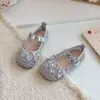 Zapatos Individuales de Mariposa con Lazo de Moda para Bebés Niñas 2026 Nueva Llegada Primavera Malla Fina Hueca Transpirables Zapatos de Interior Sandalias