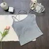 Nuevo camisón de otoño e invierno con copas en el pecho, color liso, tejido cepillado, camiseta interior con diseño de espalda cruzada para una espalda bonita, camisón cálido