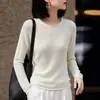 Suéter de tricô sem costura de linho Tencel novo para outono com bordas dobradas, gola redonda, mangas compridas, camiseta básica simples