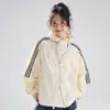 Ropa de Protección Solar para Mujer con Tres Rayas, UPF50+, Resistente a los Rayos UV, Transpirable, Estilo Deportivo, Ropa de Protección Solar de Moda para Mujer