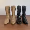 Primeiro Encontro Temporada Couro Macio Renda Vintage Salto Alto Plissado Empilhado Botas Estilo Menina Doce e Picante Botas Curtas Bico Fino Emagrecedor