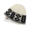 Sombrero de pescador jacquard retro a cuadros de rombos hecho a medida para mujer, otoño e invierno, adelgazante, sombrero de lana tejido versátil