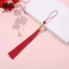 Exquisito Nuevo Colgante con Borla de Pirámide Torre de Cuatro Esquinas Borla Dorada para Sombrero Cuadrado Accesorio de Solapa de Presión para Disfraz Antiguo Buen Precio