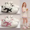 Zapatos de Argán para Niños 2026 Otoño Zapatos Deportivos Transpirables para Niños Zapatos Casuales de Tabla para Niñas Velcro Antideslizantes Zapatos para Bebés