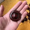 Peça de Mão de Sândalo Roxo Brinquedo de Madeira Peça de Mão Girada à Mão Brinquedo de Bola de Madeira Esculpida Handebol