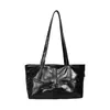 Bolsa Feminina Grande Capacidade em Couro com Cera de Óleo 2026 Nova Outono Casual Cor Sólida Bolsa de Ombro Plissada para o Trabalho