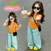 Conjunto Casual para Meninas 2026 Verão Novo Estampa de Letra Laranja Manga Curta Calça Pantalona de Bolinhas da Moda para Bebês