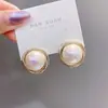 Coreia do Sul Novo Brinco Elegante de Pérola da Moda Celebridade da Internet Vento Frio Personalidade Moda Joias de Orelha Cor da Imagem Europa e América