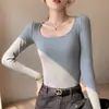 Camiseta básica acanalada de algodón hecha a medida OEM para mujer, estilo de principios de otoño, escote grande estiloso, camiseta de manga larga, top interior ajustado