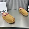 Moda Estilo Coreano 2026 Moda Outono/Inverno Chinelos de Algodão com Solado Grosso para Mulheres Chinelos Fechados Quentes Espessados Slip-On Sapatos Preguiçosos