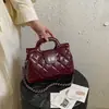 Bolso pequeño para el trabajo, bolso pequeño acolchado con cadena estilo Chanel para mujer, nuevo bolso de hombro y cruzado para ir al trabajo de otoño 2026