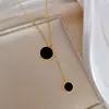 [Aço titânio corpo inteiro] Design de nicho feminino com anel duplo de fritillaria, pingente simples, corrente curta para clavícula, estilo coreano, pescoço frio