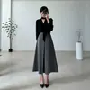 Los tamaños se han actualizado. Conjunto de top chic coreano estilo francés con cuello en V y cintas + falda plisada de cintura alta para mujer
