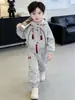 2026 Novo Conjunto de Inverno Masculino Feminino Infantil com Veludo Espesso, Moletom com Capuz Conjunto de Duas Peças Estilo Coreano Streetwear Infantil
