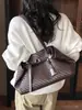 Bolsa de Mão Texturizada em Tecido de Nicho Feminina 2025 Nova Moda Outono Versátil Textura de Alto Padrão Cesta de Legumes Bolsa Transversal