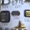 Venta Directa de Fábrica de Diversas Placas de Aleación de Zinc Marca Miao, Etiquetas de Letras Metálicas, Etiquetas Cosidas a Mano y Etiquetas para Ropa