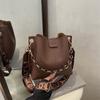 Bolsas Europeas y Americanas, Bolsos de Mujer, Bolsos de Mujer Texturizados, Bolsos Cruzados de Moda, Bolsos de Mano con Cadena de Nicho, Bolsos Cubo Estilo Western