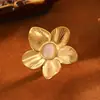 Anel Flor de Cinco Folhas com Pedra Olho de Gato Colorida Estilo Ins para Mulheres, Aço Inoxidável Banhado a Ouro 18K, Não Desbota, Anel de Nicho de Alta Qualidade