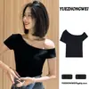 Camiseta Negra de Hombro Descubierto Manga Corta para Mujer Verano Única Bonita Diseño Irregular Sentido de Diseño Ajustada Top Corto Off-shoulder Moderno