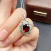 Pingente de Granada de Magnésio-Alumínio Natural Transfronteiriço Acessório Feminino Nicho Alto Padrão Joia de Prata 925 8*10 Moda Fábrica Direta