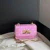 Bolsa Mini Quadrada com Corrente Exquisita 2026 Verão Nova Moda Versátil Textura Bolinhas Casual Ombro Transversal