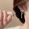 Presilhas de Orelha Estilo Coreano Sem Furo, Brincos com Design Estiloso para Mulheres, Presilhas de Osso da Orelha com Borboleta e Pérola de Franja Longa, Alto Padrão