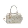 Bolsa de Bowling Fashion e Estilosa para Mulheres 2025 Nova Coleção Primavera Desenho de Menina Fofa Estampado Bolsa de Ombro Transversal