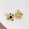 Nuevos Accesorios para Collar Pulsera Colgante Estilo Palacio Retro Francés Ins Forma de Margarita Pequeña Circonita Micro Incrustada DIY