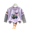 Camiseta infantil de manga comprida, novo estilo 2026, camiseta para meninos, algodão puro, estilosa, pode ser usada como camada externa, blusa falsa de duas peças