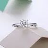 Ranking de Ventas Europeo, Americano, Japonés y Coreano Anillos de Moissanita Plata S925 Chapado en Platino Anillos de Compromiso para Mujer Estilo Simple Venta al por Mayor
