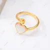 Anillo de Perla, Aretes, Colgante Juego de Tres Piezas, Soporte Vacío en Forma de Corazón, Concha de Mariposa Blanca, Diseño de Nicho, Lujo Accesible DIY de Gama Alta