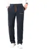Pantalones deportivos casuales para hombre, corte holgado, pierna recta, forrados de felpa para otoño e invierno, modernos y versátiles, elegantes y deportivos, pantalones largos sencillos