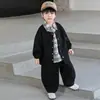 Conjunto de Ropa para Niños Primavera y Otoño 2026 Nueva Moda Elegante Ropa de Otoño para Bebés Niños Conjunto Elegante de Tres Piezas