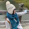 Gorro de Lana de Lunares Estilo Coreano para Mujer, Gorro de Punto con Pompón de Corazón de Nicho para Mujer, Cálido Versátil Atmosférico para Otoño e Invierno, Adelgazante