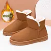 Botas de nieve nuevas 2024 para mujer, forradas de polar, cálidas, suela gruesa, botines cortos, para hombre, noreste, talla extra, zapatos de algodón para nieve, antideslizantes, impermeables