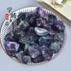 Los fabricantes suministran varias piedras brutas de citrino, cuarzo rosa, jaspe rojo, amatista, fluorita verde, cuarzo transparente y obsidiana en stock.